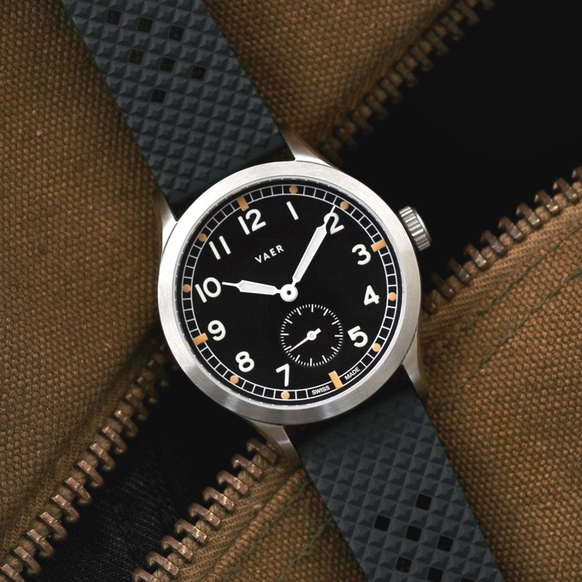 A12 Dirty Dozen - Swiss Automatic 40mm