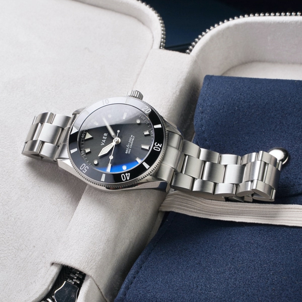 D4 Meridian Black Solar - 39mm USA