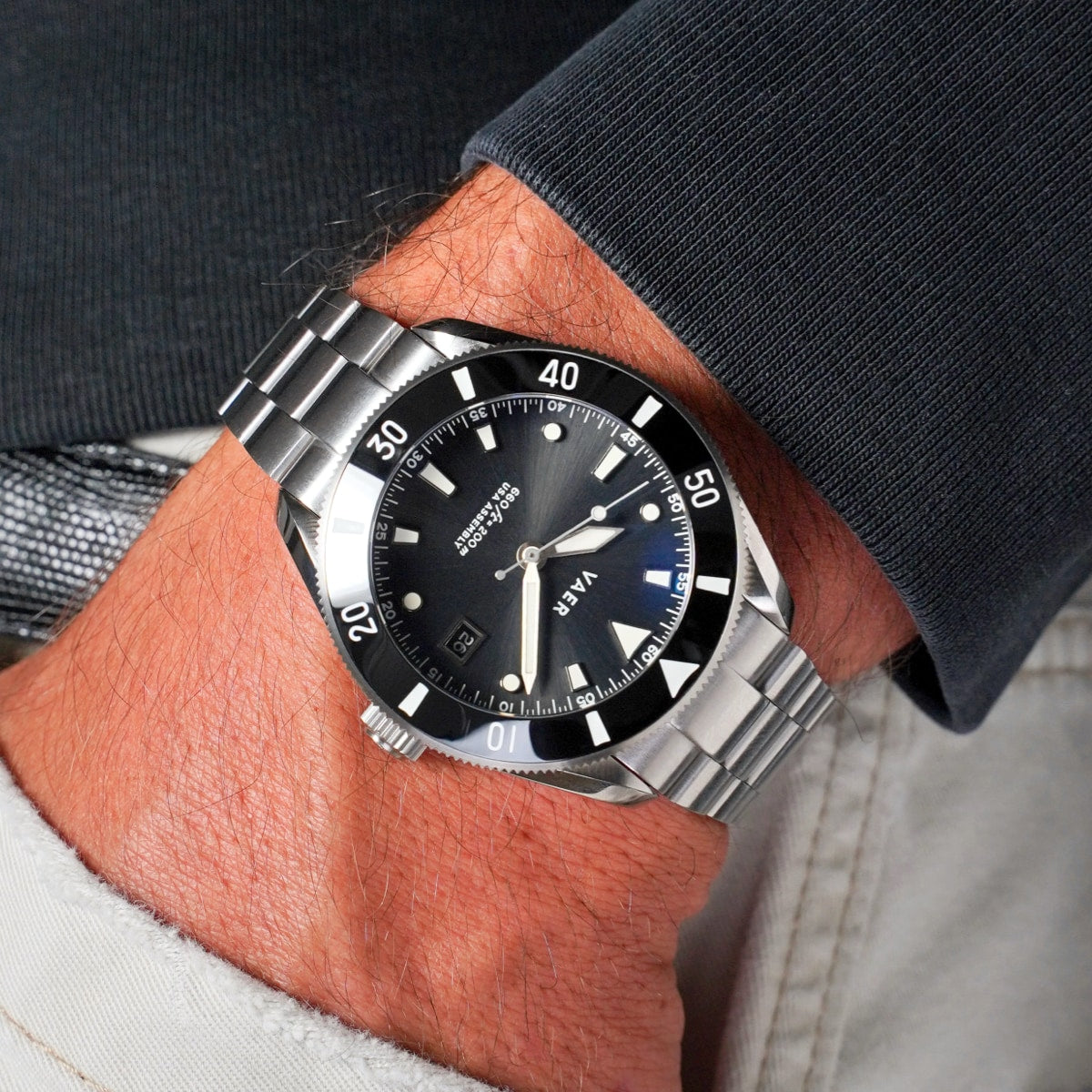 D4 Meridian - Black USA Solar 42mm