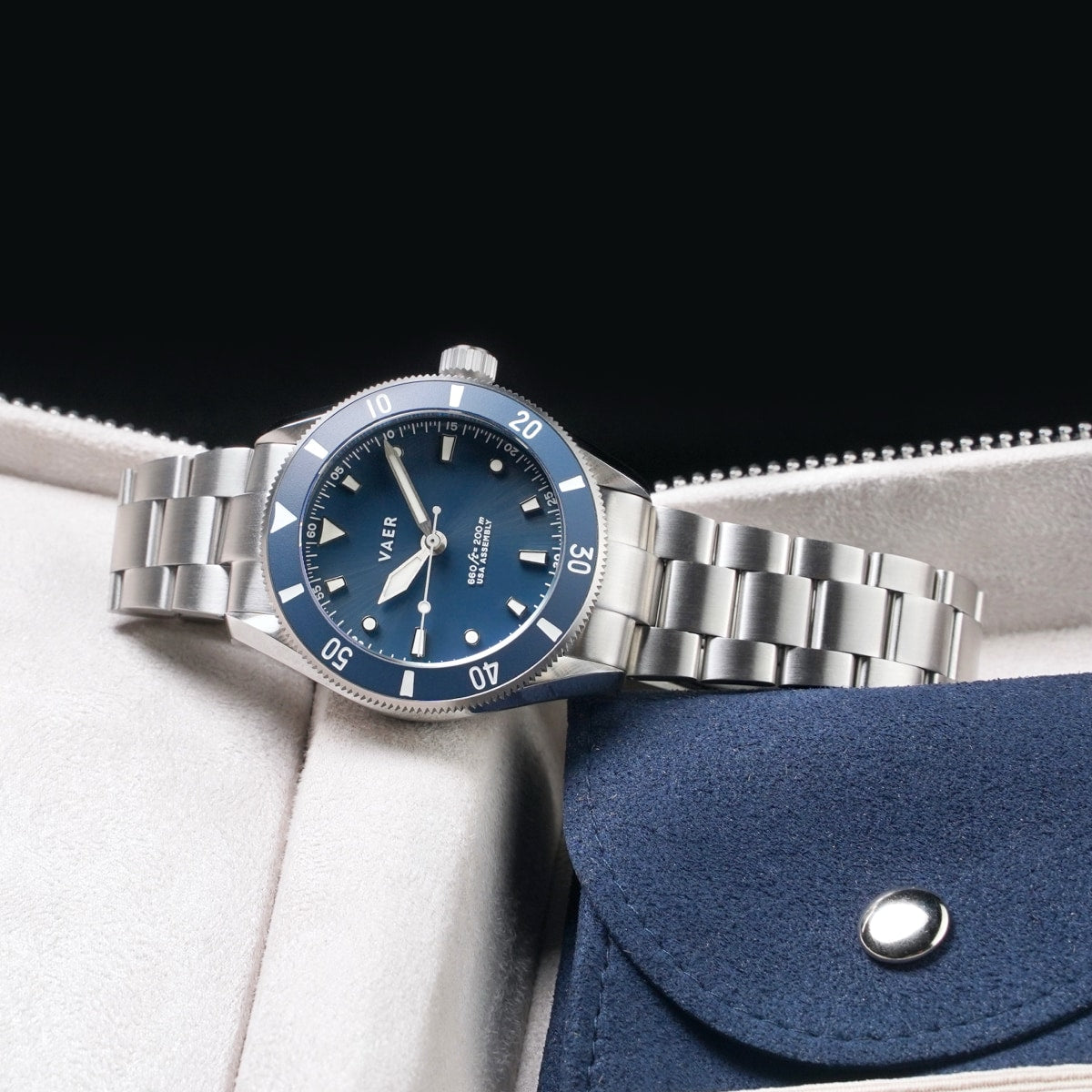 D4 Meridian Navy Matte Solar - 39mm USA