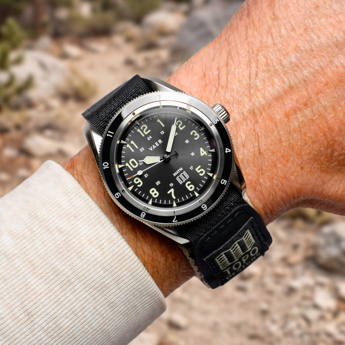DS4 Solar Hiker - Topo Designs x W&W - Black