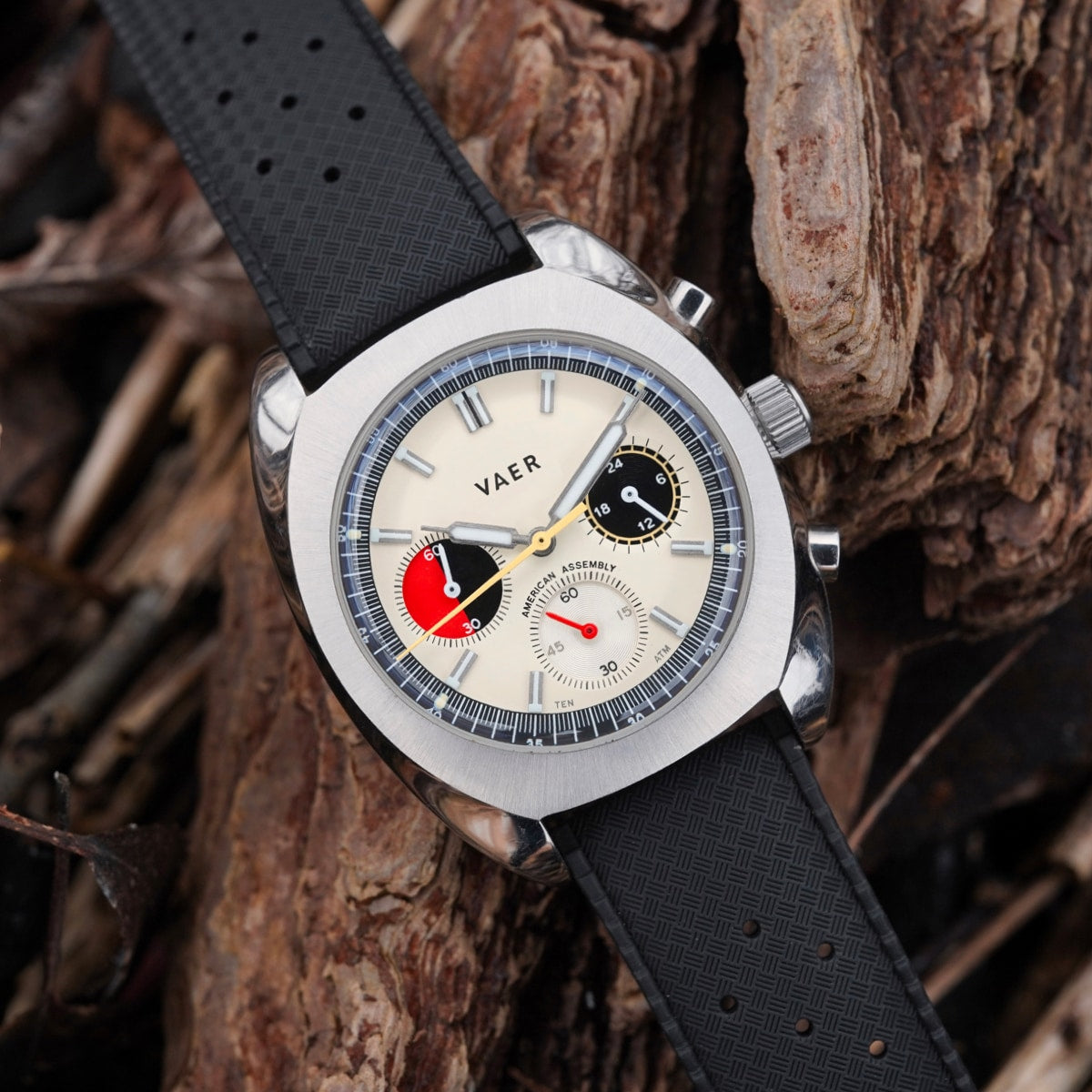 R1 USA Racing Chronograph - Cream 38mm