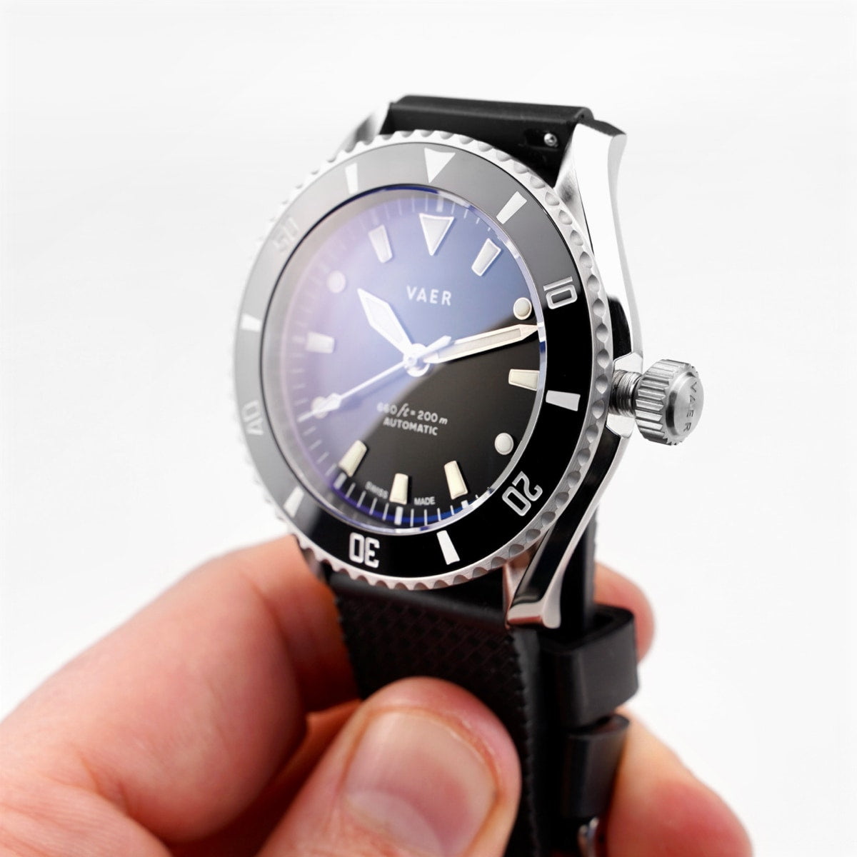 D7 Arctic White - 39mm Swiss Auto