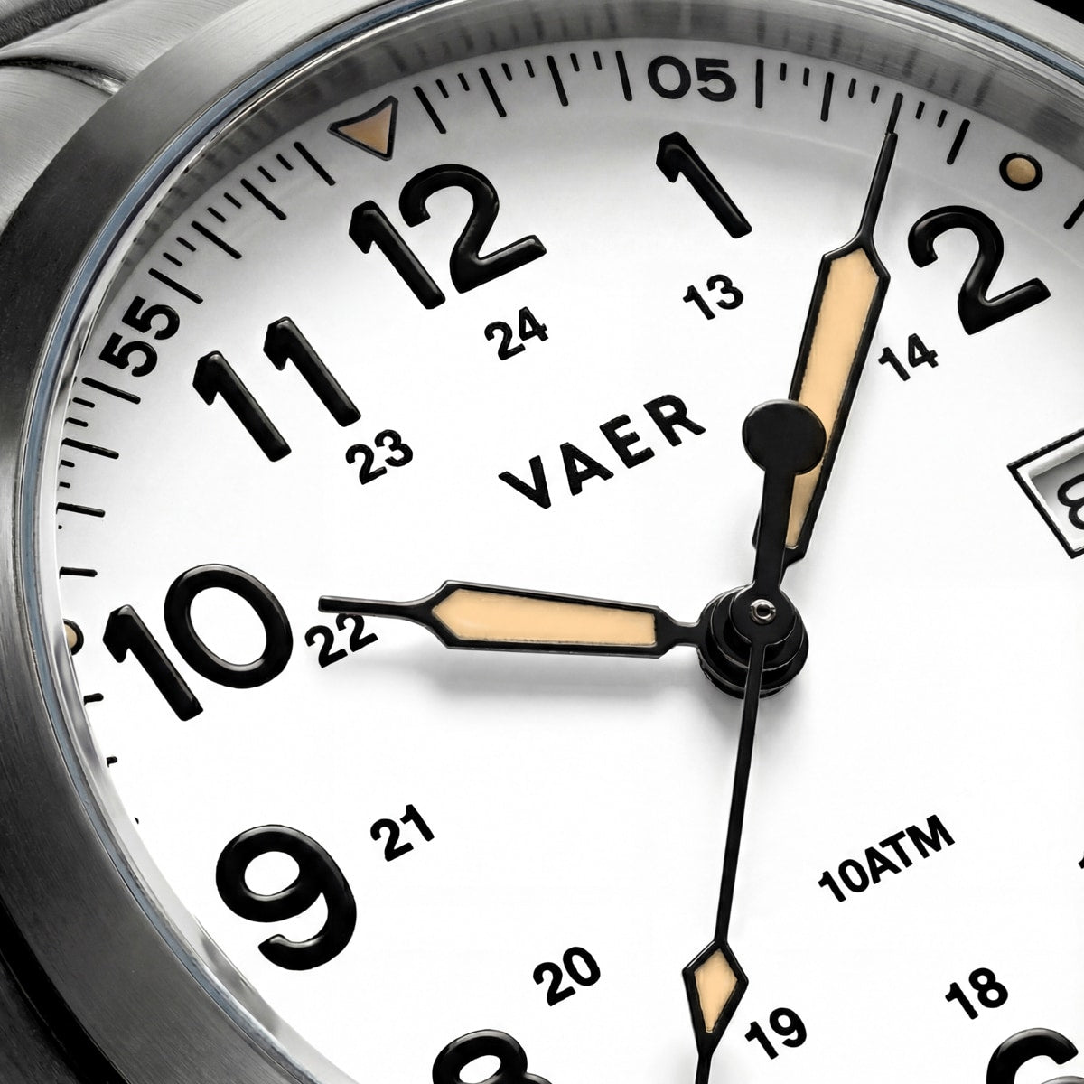 VAER | S5 Field Black: 10ATM, Sapphire Glass, 2x Straps