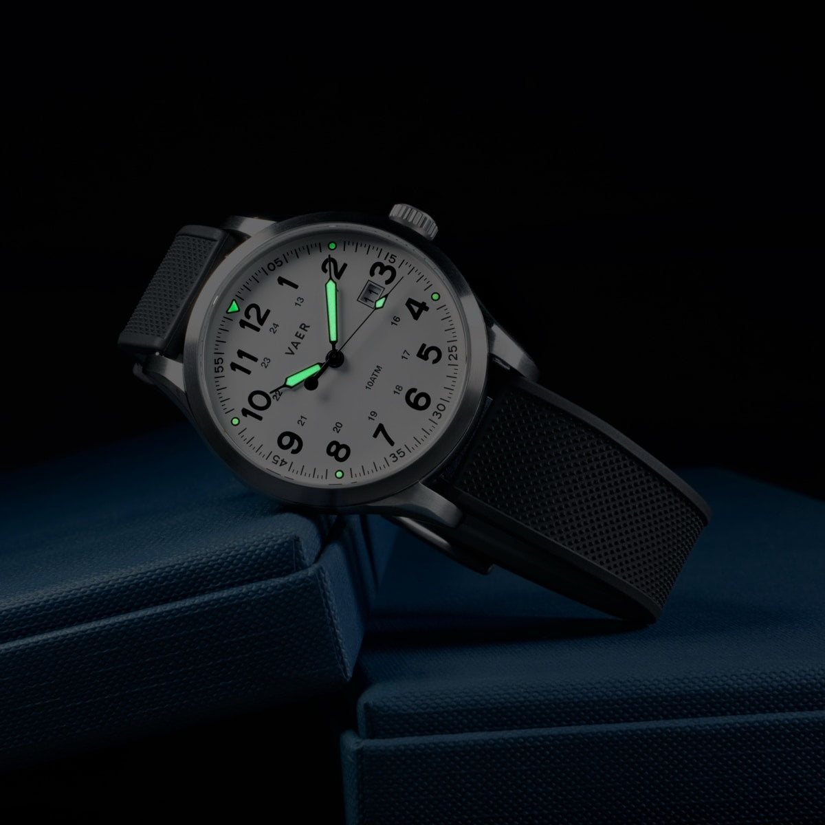 VAER | S5 Field Black: 10ATM, Sapphire Glass, 2x Straps